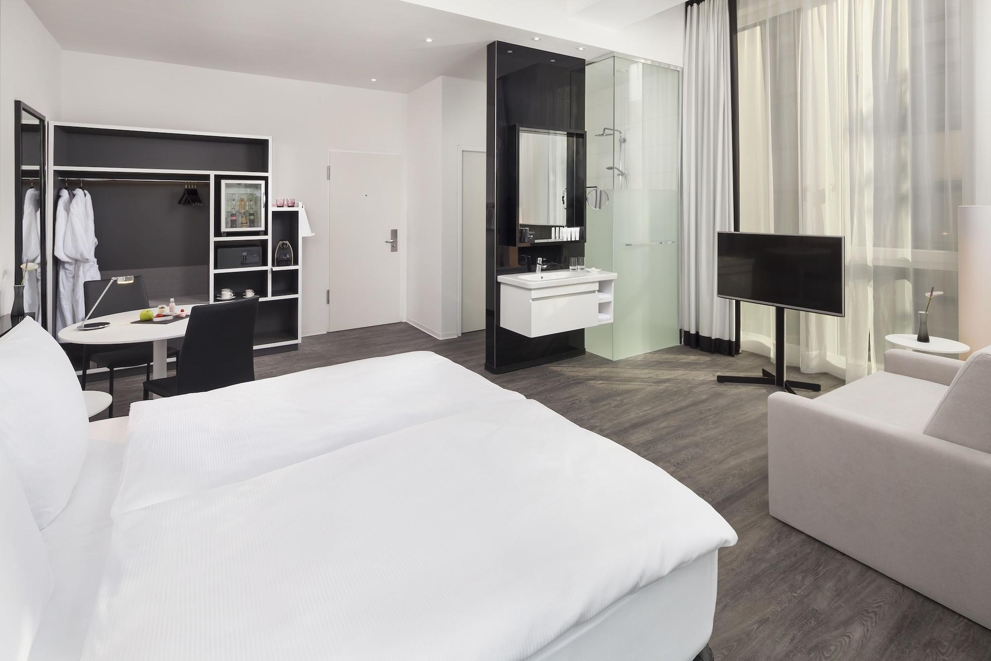 Отель Innside By Melia 4*
